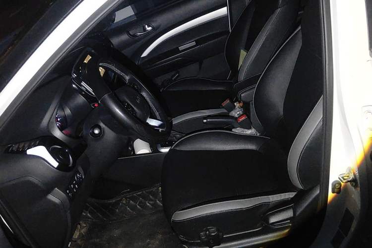 Used Kia kx1 Stonic 2021 1.4L CVT Sunroof Model