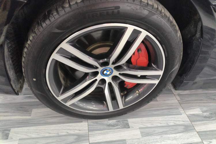 Used BMW 5 Series New Energy 2022 535Le Luxury Package
