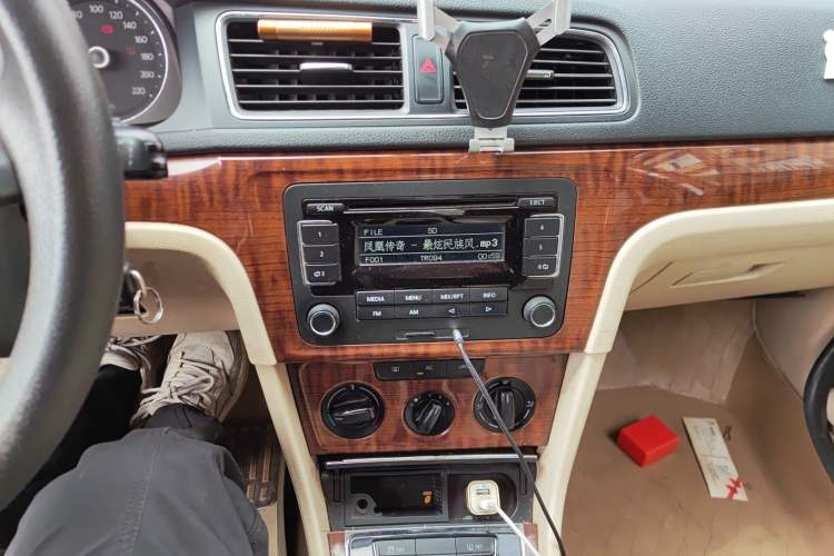 Used Volkswagen Lavida 2013 1.6L Manual Comfort Edition