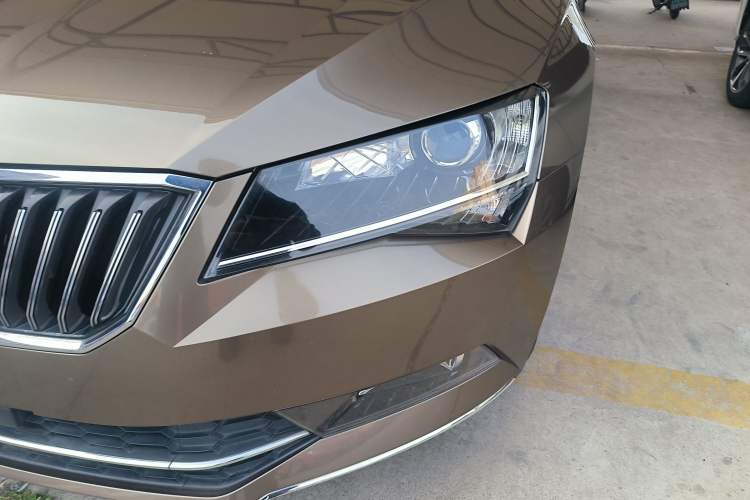 Used Skoda Superb 2016 TSI330 DSG Innovation Edition
