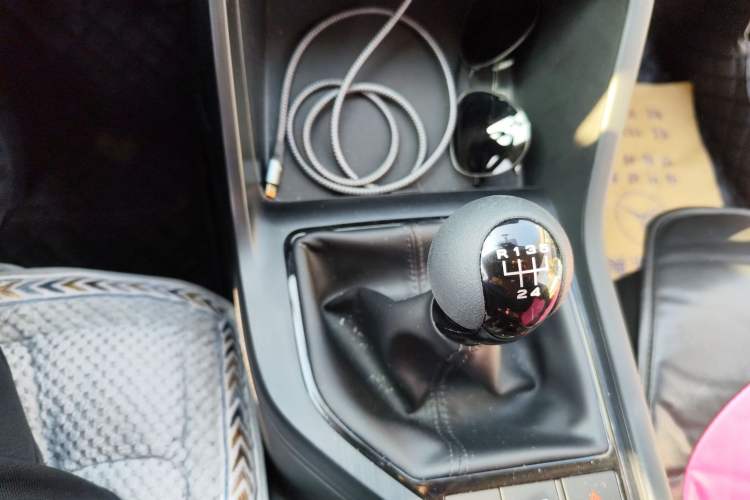 Used Roewe i5 2023 1.5L Manual Comfort Edition
