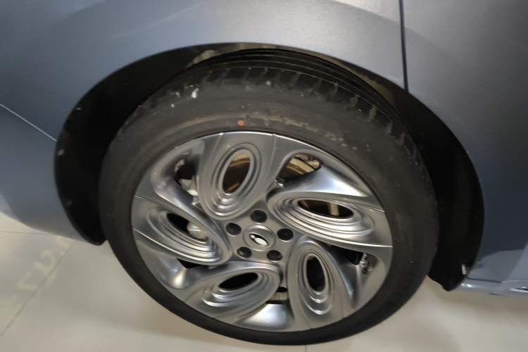 Used ORA Lightning Cat 2022 555 km Luxury Edition