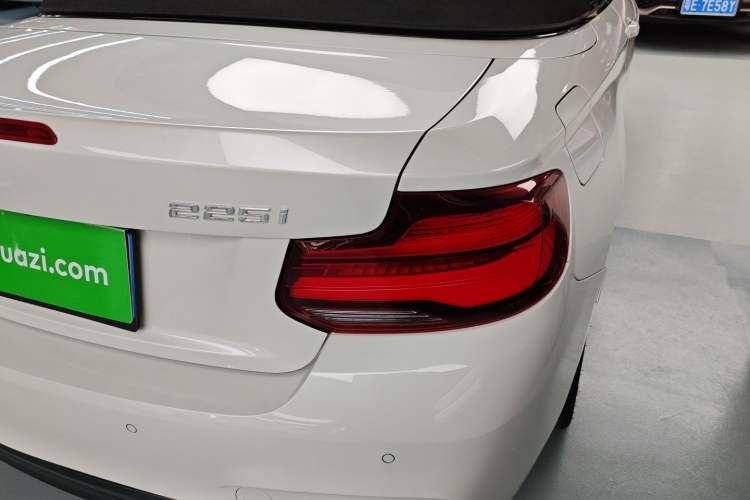 Used BMW 2 Series 2019 225i Convertible Coupe Luxury Edition M Sport Package
