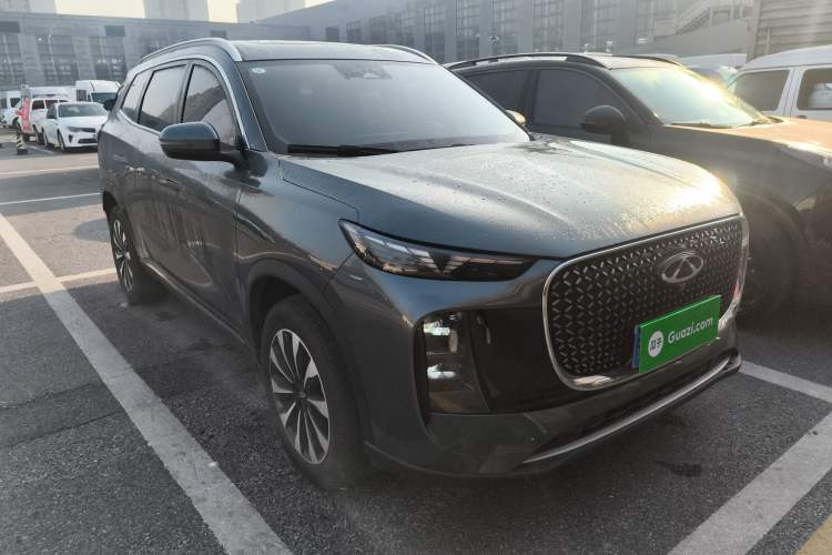 Used Chery Tiggo 8 PLUS 2025 290TGDI DCT Prestige 5-Seater
