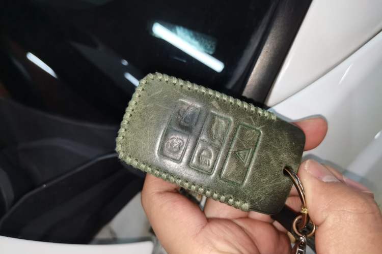 Used Land Rover Discovery Sport 2020 249 PS R-Dynamic Performance Edition