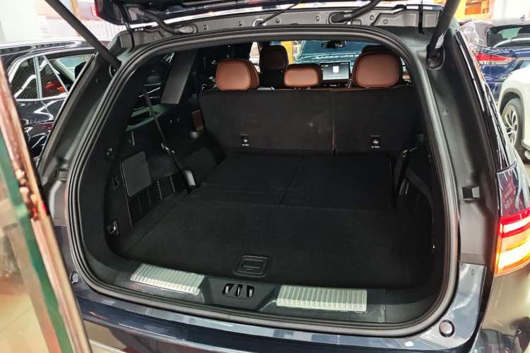 Used Lincoln Aviator 2023 3.0T V6 All-Wheel Drive Zunya Cruise Version 7 Seats Trunk