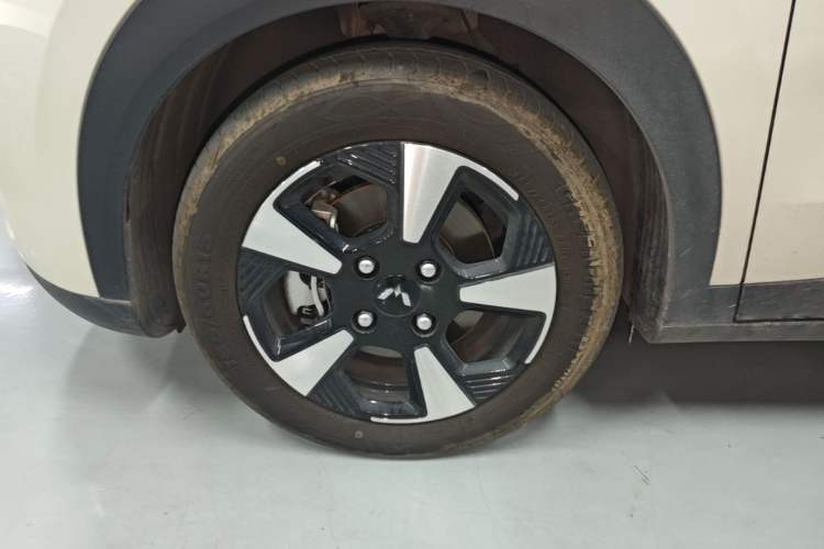 Used Wuling Bingo PLUS 2024 330 km Range Five-Seater Version