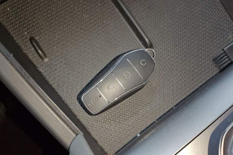 Used BYD Qin L 2024 DM-i 80KM Leading Model Vehicle Key