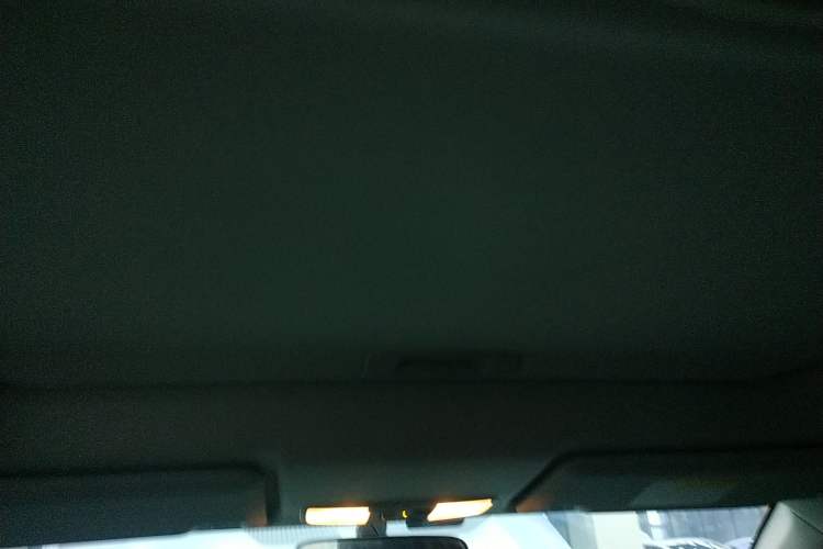 Used Mitsubishi Outlander (Import) 2014 2.4L 4x4 Deluxe Value Edition 7 Seats
