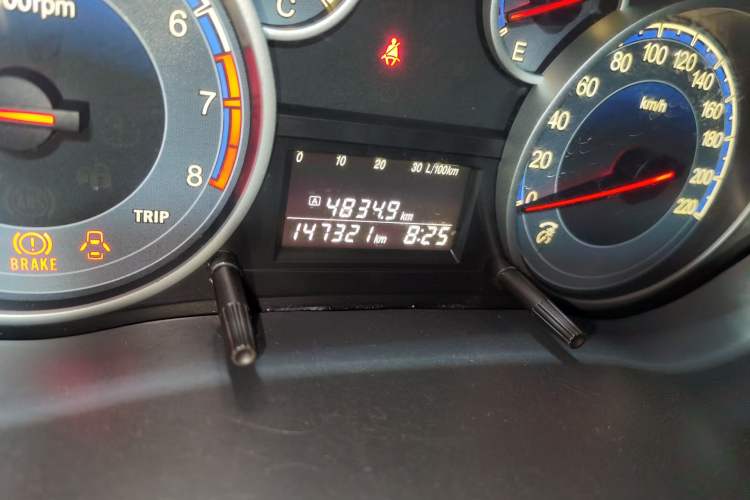 Used Suzuki SX4 2011 Revised Version 1.6L Manual Sport Edition