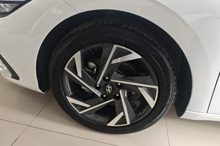 Used Hyundai Elantra 2023 1.5L CVT GLX Elite Edition Exterior 4