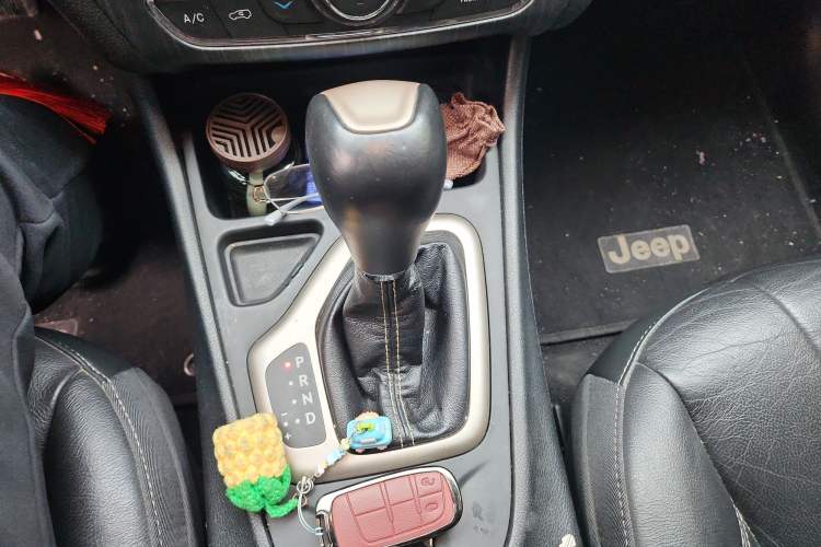 Used Jeep Cherokee 2017 2.0L Superior Edition
