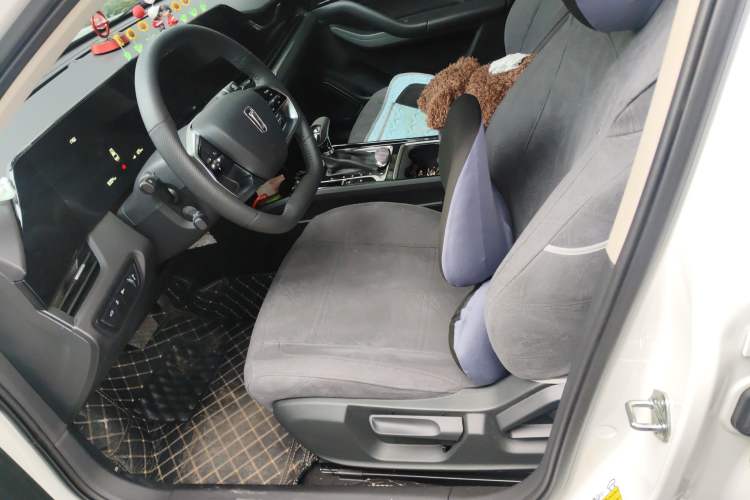 Used Bestune B70 2025 Dragon Edition 1.5T Quality Enjoyment Model Left Front Seat