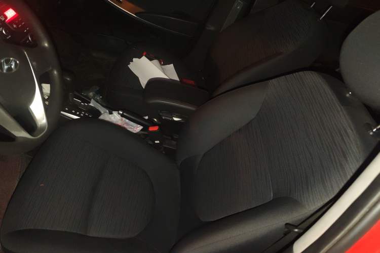 Used Hyundai Verna Ray 2014 1.4L Automatic GLX Left Front Seat