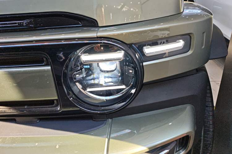 Used iCAR V23 2025 501 Four-Wheel Drive Intelligent Driving Version