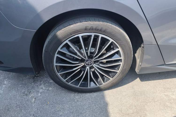 Used BYD Han 2022 DM-i 121KM Luxury Model