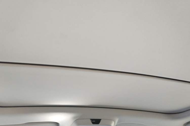 Used Geometry C 2020 Selected Range Edition 550 KM C++
