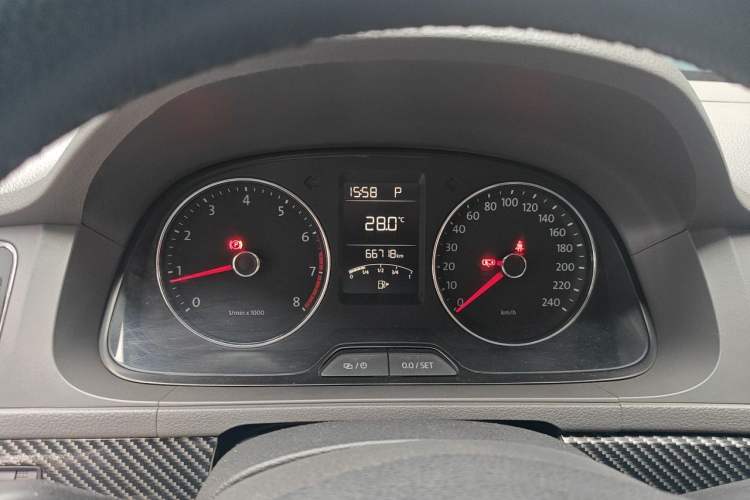 Used Volkswagen Gran Lavida 2013 1.6L Automatic Comfort Model
