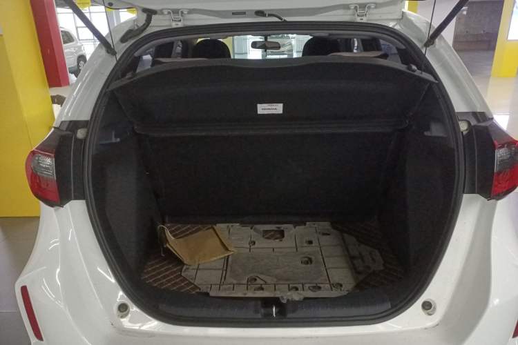 Used Honda Fit 2022 1.5L CVT Trendy Sunroof Edition Trunk