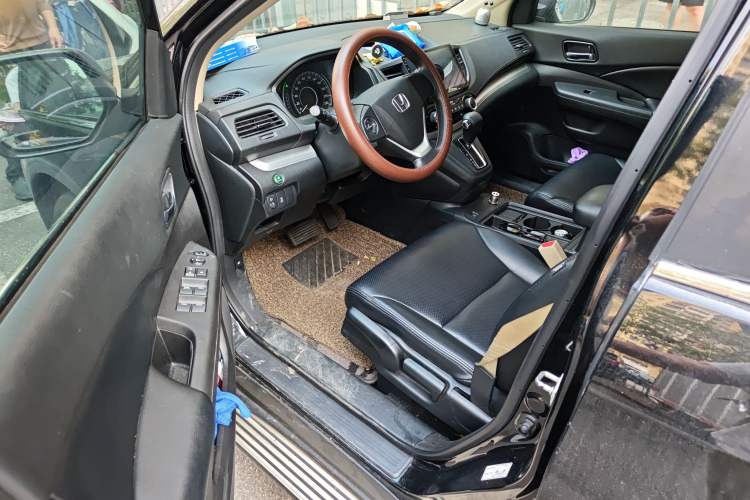 Used Honda CR-V 2016 2.0L Two-Wheel Drive Classic Edition