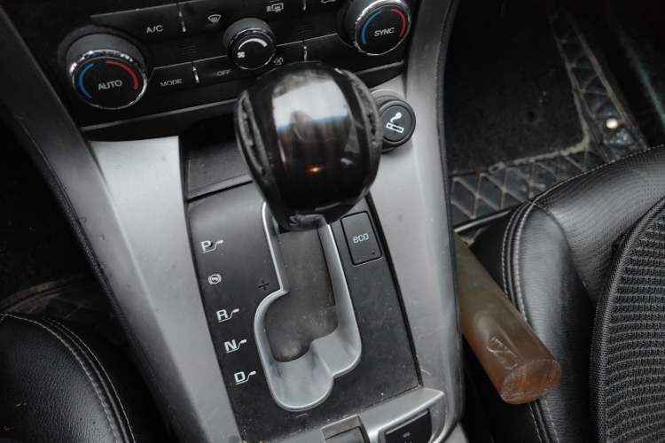 Used Chevrolet Captiva 2014 2.4L 4x4 Flagship Edition 7 Seats