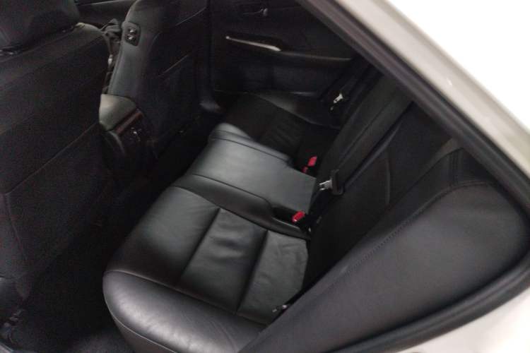 Used Toyota Camry 2015 2.0G Premier Edition