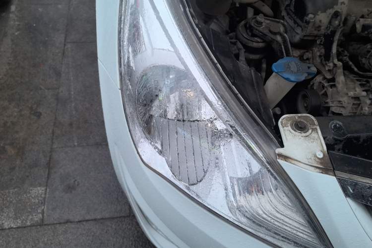 Used Hyundai Verna (older generation) 2010 Sedan 1.4L Manual BLUE Model
