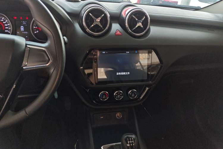 Used Soueast DX3 2019 1.5L Manual Luxury Model China VI Standard
