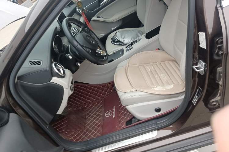 Used Mercedes-Benz GLA 2016 GLA 200 Fashion Model
