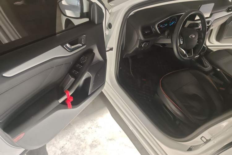 Used Ford Focus 2020 Hatchback 1.5L Automatic Sharp Edition