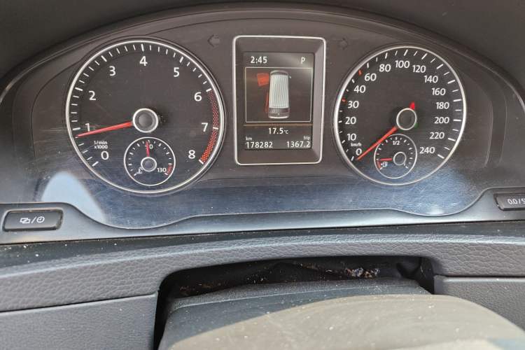 Used Volkswagen Multivan 2014 2.0 TSI Four-Wheel-Drive Executive Edition