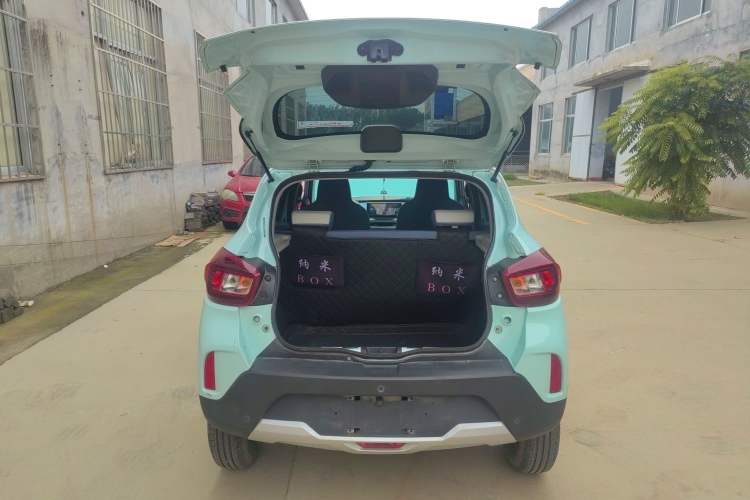 Used Dongfeng NAMMI BOX 2022 Revised Light Wind Edition 201 km Standard Version