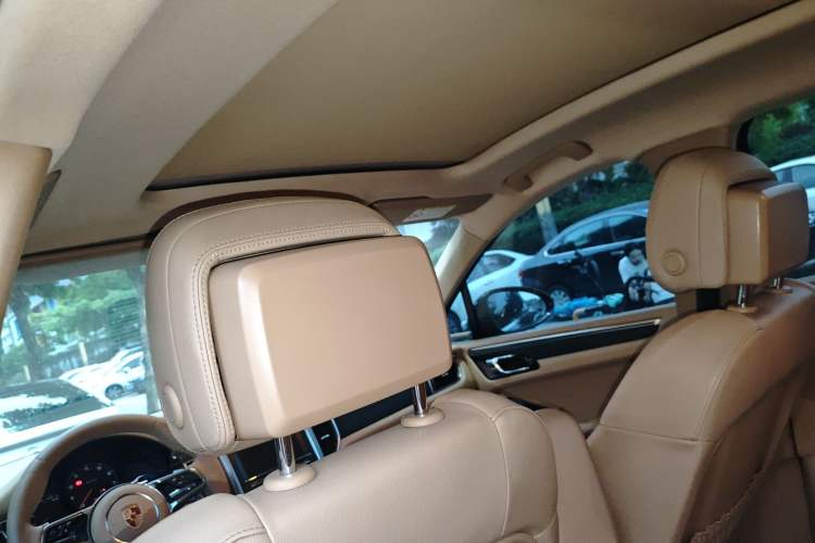 Used Porsche Macan 2014 Macan 2.0T Headliner