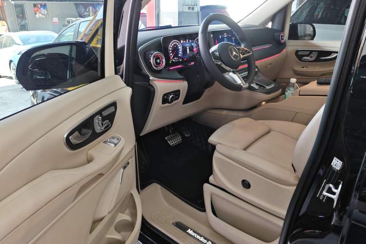 Used Mercedes-Benz V-Class 2024 V 300 L Long Wheelbase Prestige Edition