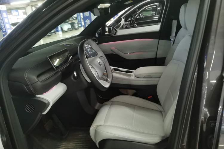 Used Nio ES6 2024 75 kWh Left Front Seat