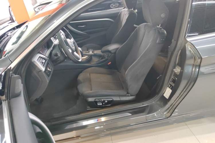 Used BMW 4 Series 2019 425i M Sport Package
