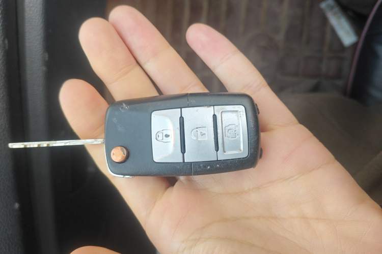 Used HYOSOW S3 2015 1.8L Prestige Version China V Emission Standard Vehicle Key