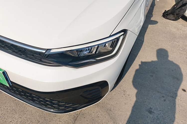 Used Volkswagen Lavida 2023 New Sharp 1.5L Automatic Excellent New Edition