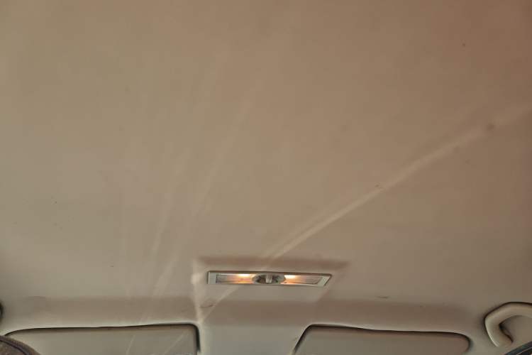 Used Volkswagen Lavida 2011 1.6L Automatic PinYou Edition Headliner