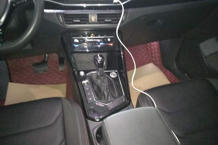 Used Volkswagen Tayron 2020 330TSI Two-Wheel Drive Luxury Smart Connectivity Version