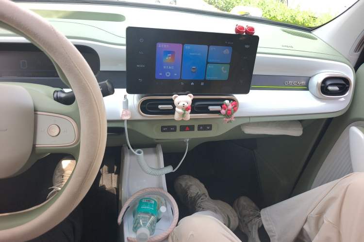 Used Geely Galaxy Panda 2025 210km Panda Rider Audio And AC Panel