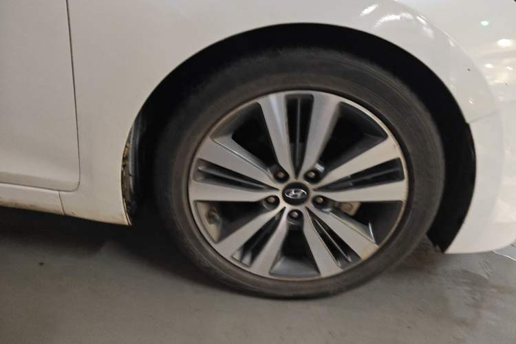 Used Hyundai Mistra 2014 1.8L Automatic Deluxe DLX Model