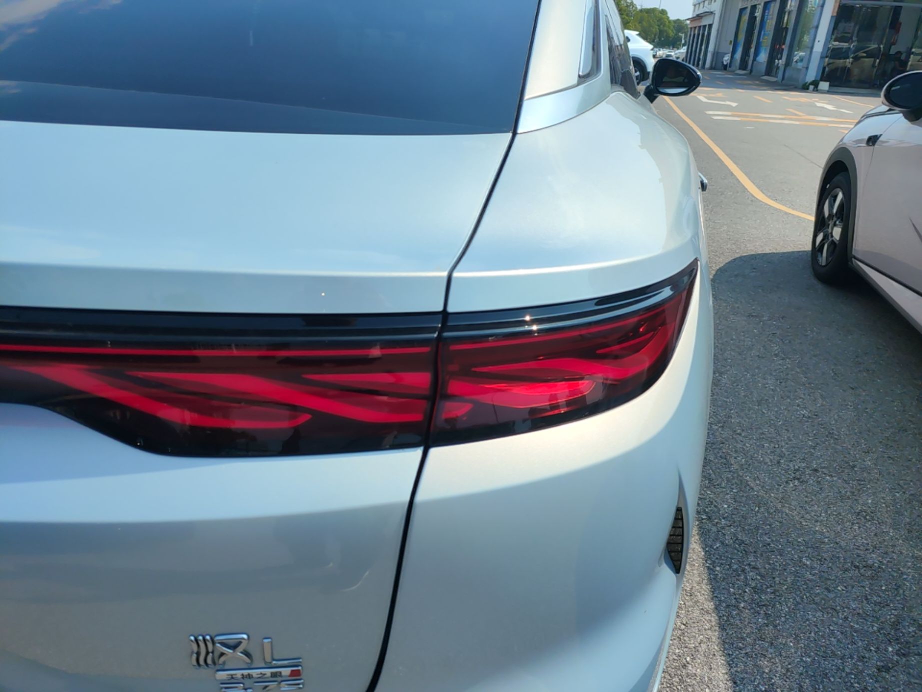 BYD Han L 2025 EV Four-Wheel Drive LiDAR Flagship Model — снимка 9