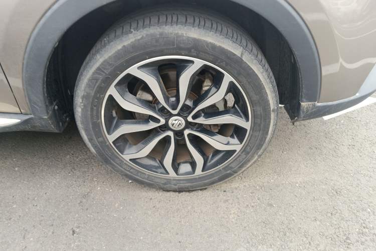 Used MG GS 2017 20T Automatic Prestige Edition Right Front Wheel Hub