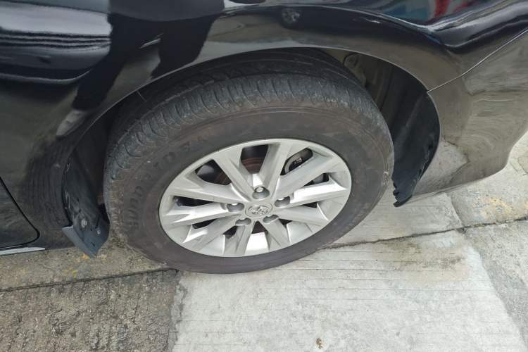 Used Toyota Camry 2012 2.5G Luxury Edition Right Front Wheel Hub