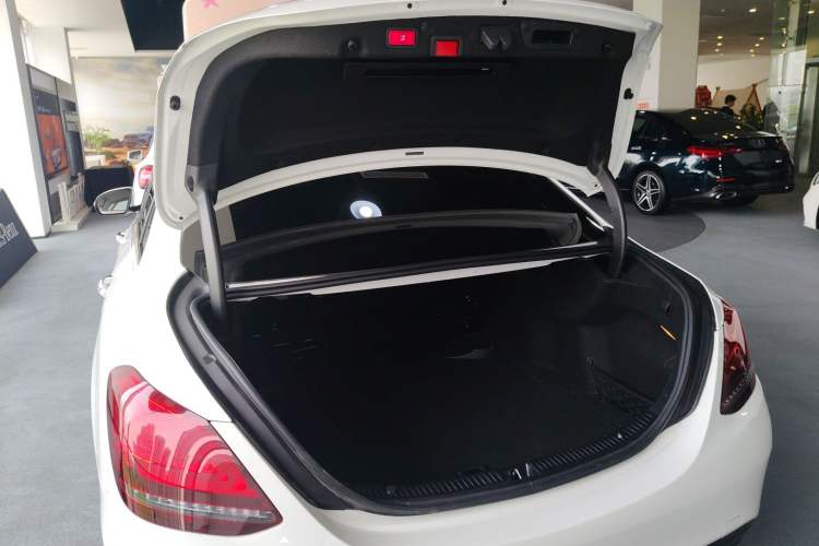 Used Mercedes-Benz C-Class 2020 Restyled C 260 L Sport Edition Trunk