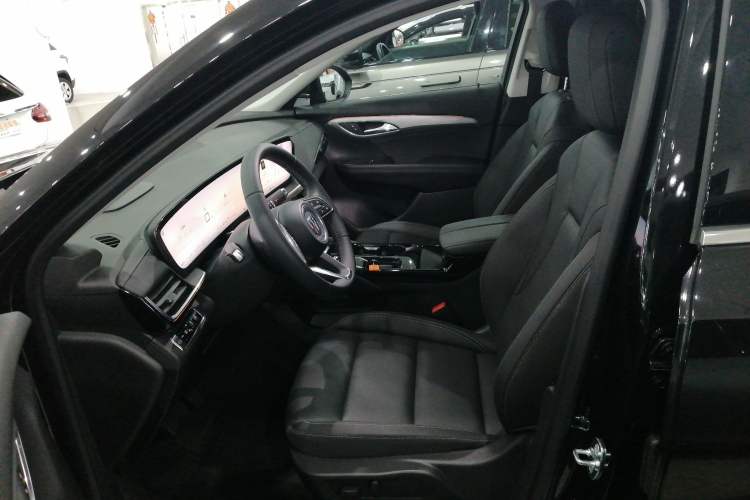 Used Buick Envision 2025 25T Entry-Grade Platinum Edition
