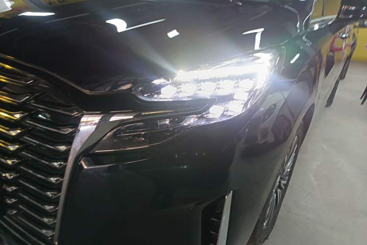 Used Buick GL8 2023 ES Lu Zun Flagship Model
