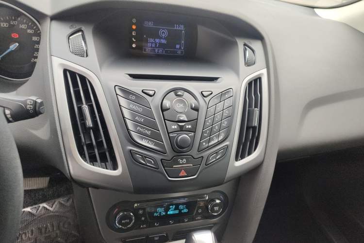 Used Ford Focus 2012 Hatchback 1.6L Automatic Fashion Edition
