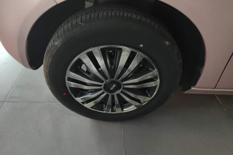 Used Geely Galaxy Panda 2023 Panda Mini 200km Endurance Bear
